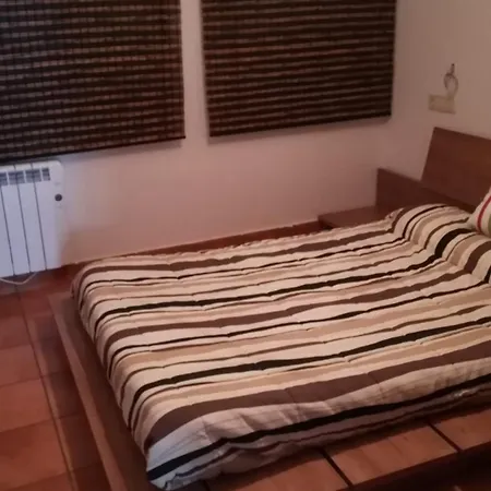 Apartamento Camarena De La Sierra Apartment
